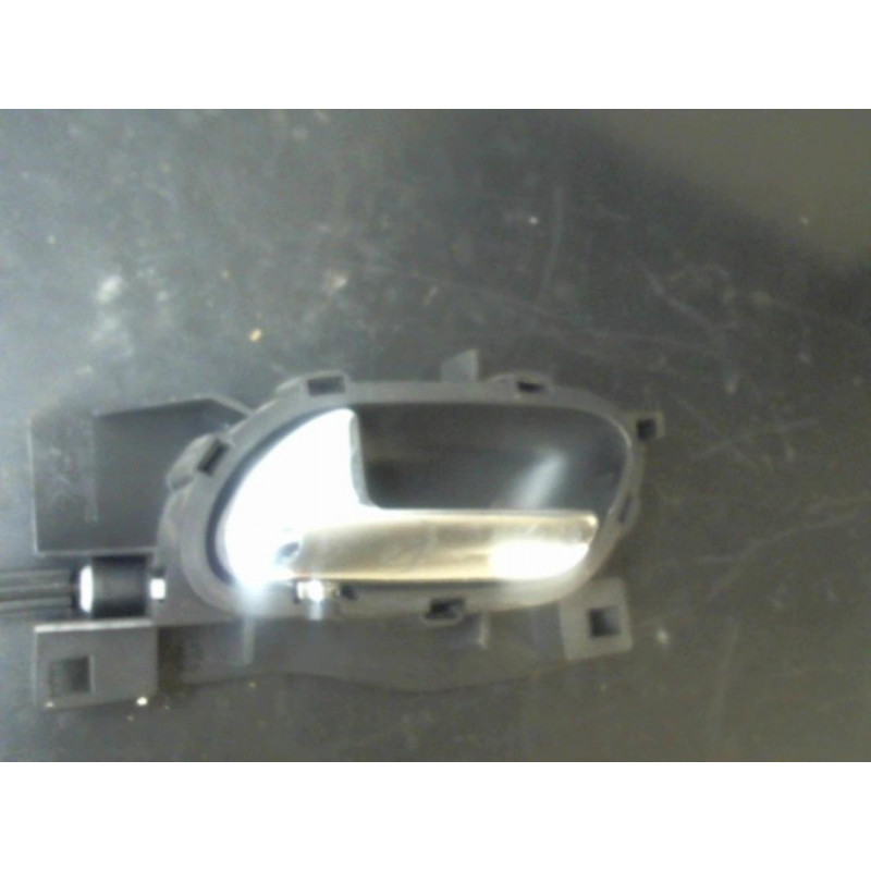 Poignee interieur avant gauche CITROEN C3 PHASE 1 d’occasion