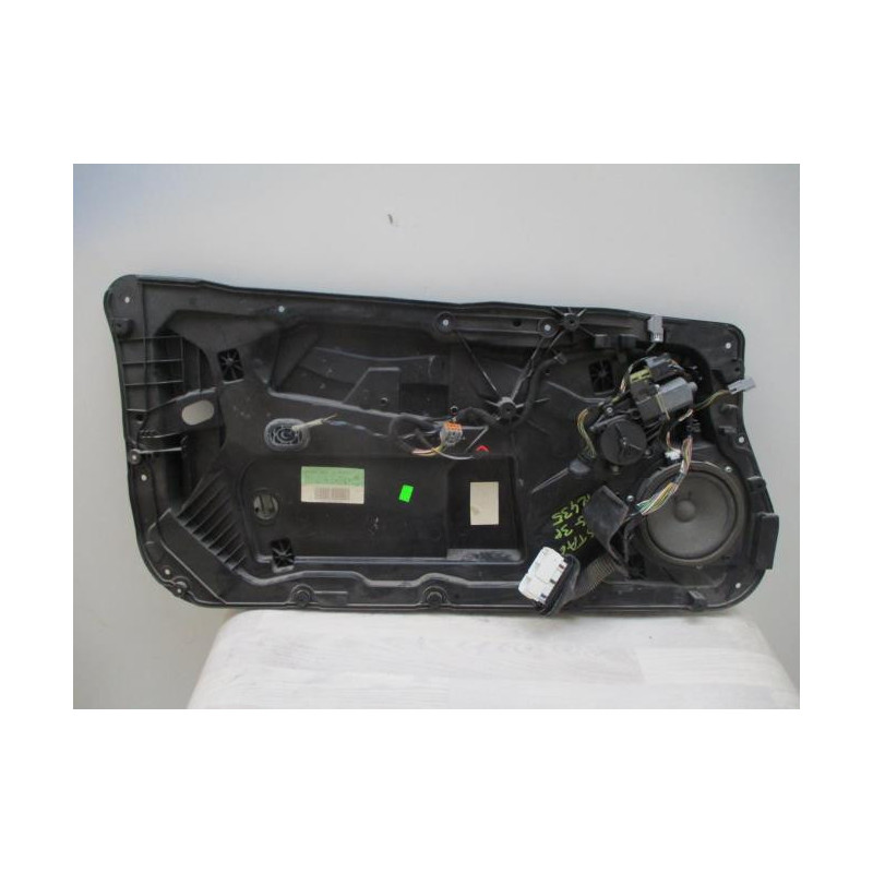 Leve vitre electrique avant gauche FORD FIESTA 6 PHASE 1 d’occasion