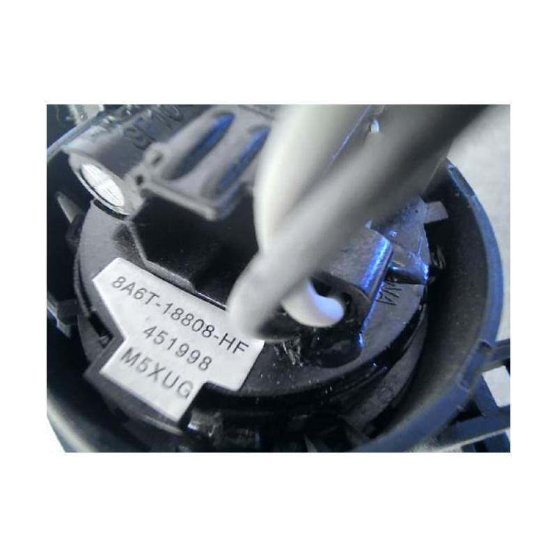 Poignee interieur avant droit FORD FIESTA 6 PHASE 1 d’occasion
