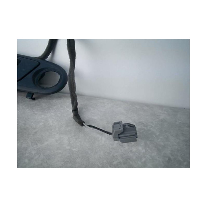 Poignee porte avant gauche FORD FIESTA 6 PHASE 1 d’occasion