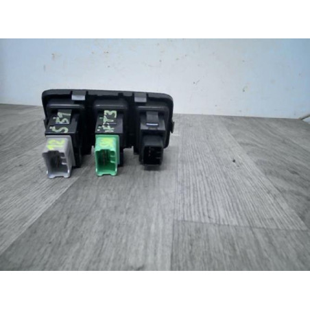 Commande de reglage hauteur de phare SUZUKI SWIFT 3 d’occasion