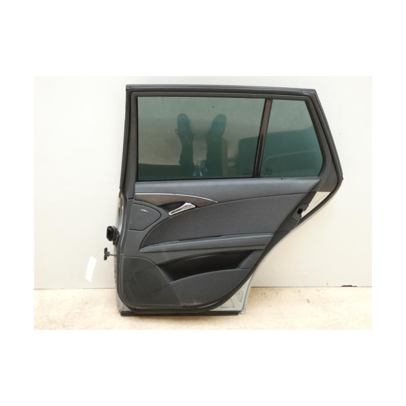 Porte arriere droit MERCEDES CLASSE E 211 PHASE 1 BREAK d’occasion