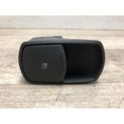 Interrupteur de leve vitre avant droit OPEL CORSA D PHASE 1 d’occasion