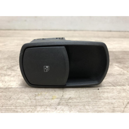 Interrupteur de leve vitre avant droit OPEL CORSA D PHASE 1 d’occasion