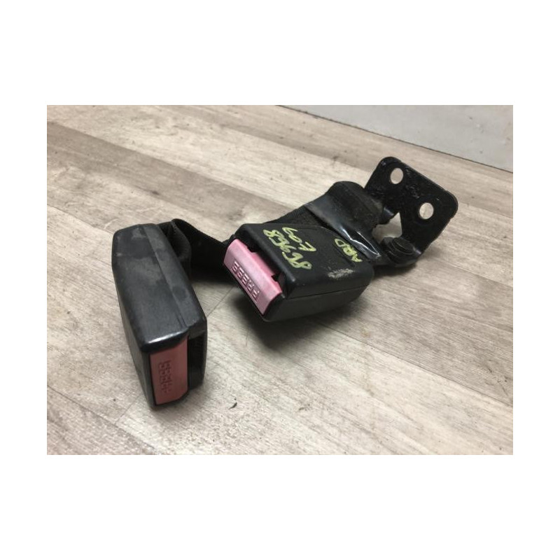 Attache ceinture arriere droit PEUGEOT 607 PHASE 1 d’occasion