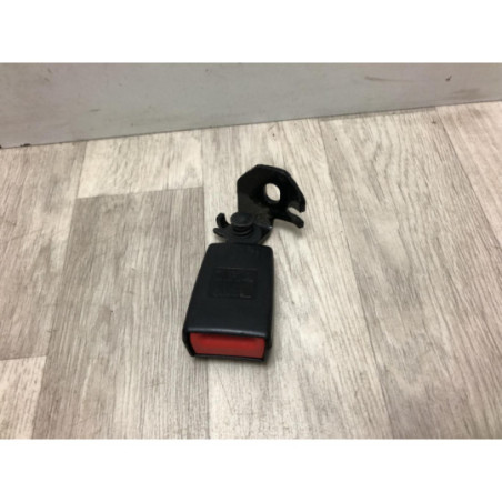 Attache ceinture arriere centrale OPEL CORSA D PHASE 1 d’occasion