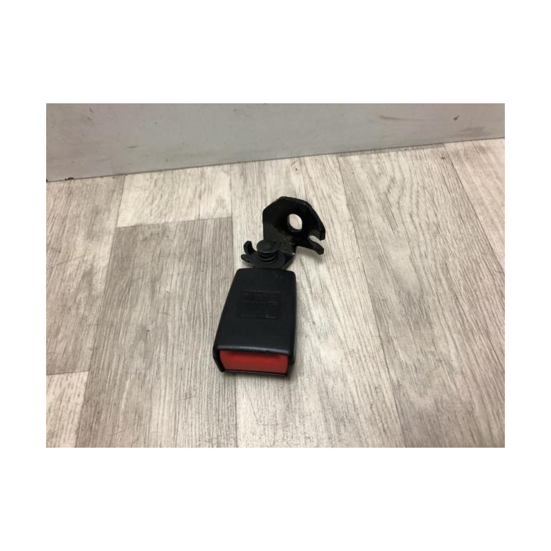 Attache ceinture arriere centrale OPEL CORSA D PHASE 1 d’occasion