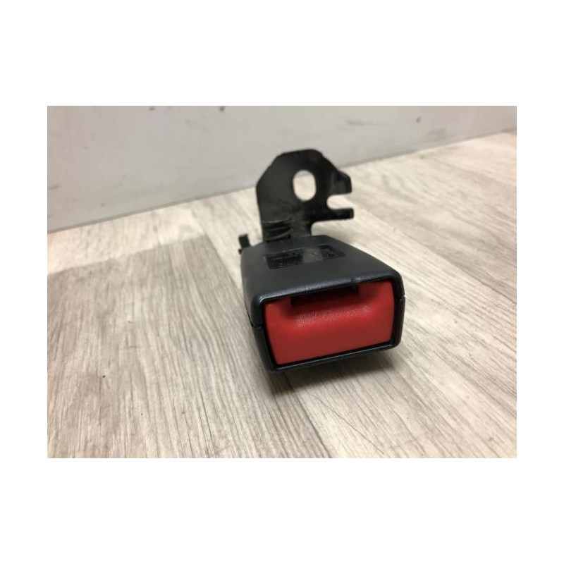 Attache ceinture arriere centrale OPEL CORSA D PHASE 1 d’occasion