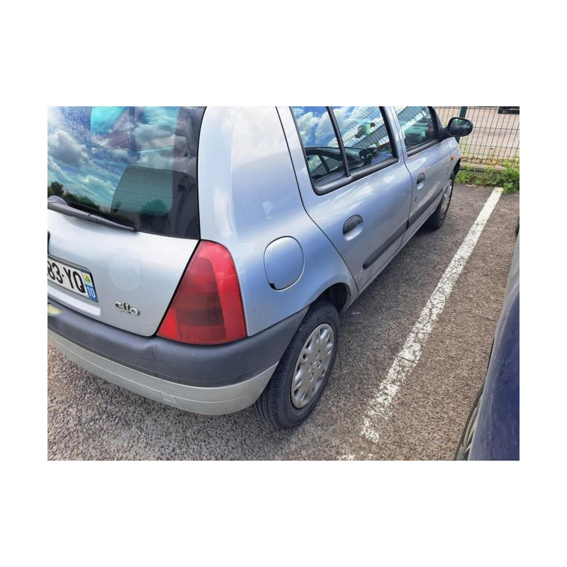 Radiateur eau RENAULT CLIO 2 PHASE 1 d’occasion