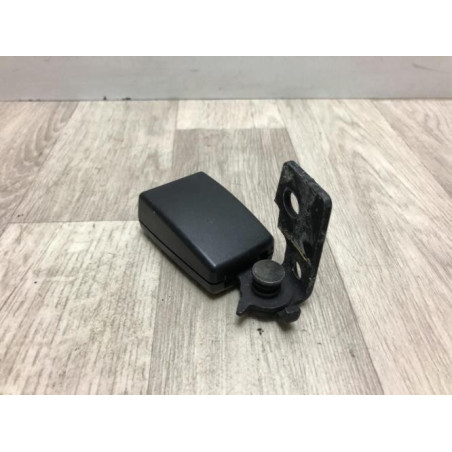 Attache ceinture arriere gauche OPEL CORSA D PHASE 1 d’occasion