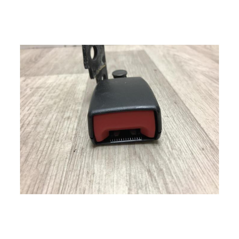 Attache ceinture arriere gauche OPEL CORSA D PHASE 1 d’occasion