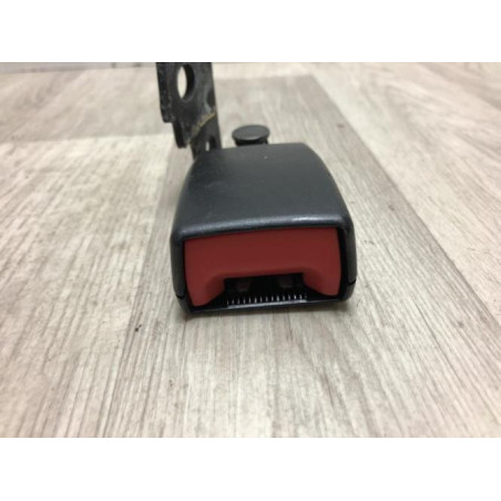 Attache ceinture arriere gauche OPEL CORSA D PHASE 1 d’occasion