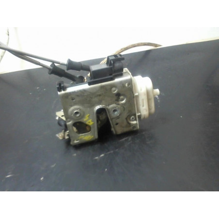 Serrure avant gauche AUDI A4 (B5) AVANT PHASE 1 d’occasion