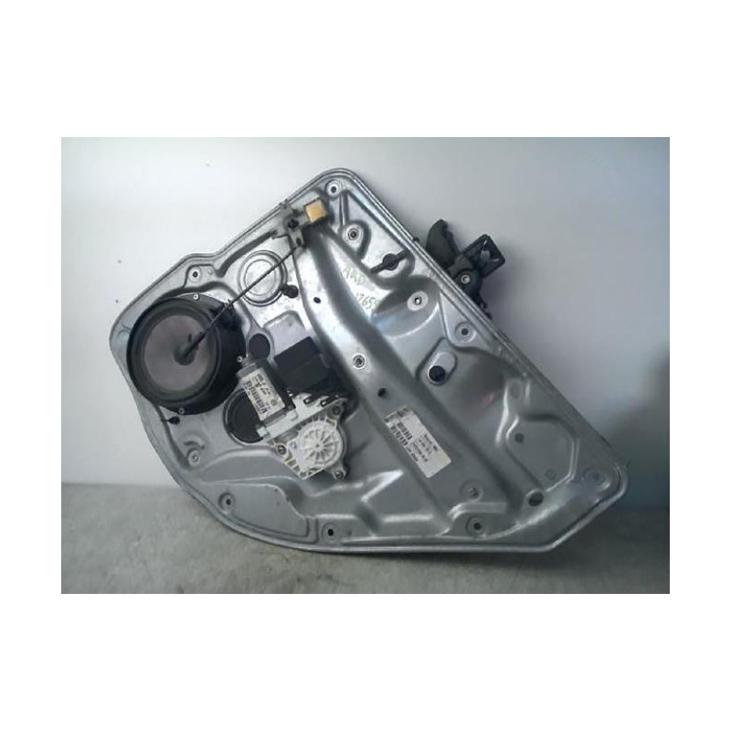 Mecanisme de leve vitre electrique arriere droit VOLKSWAGEN GOLF 4 d’occasion