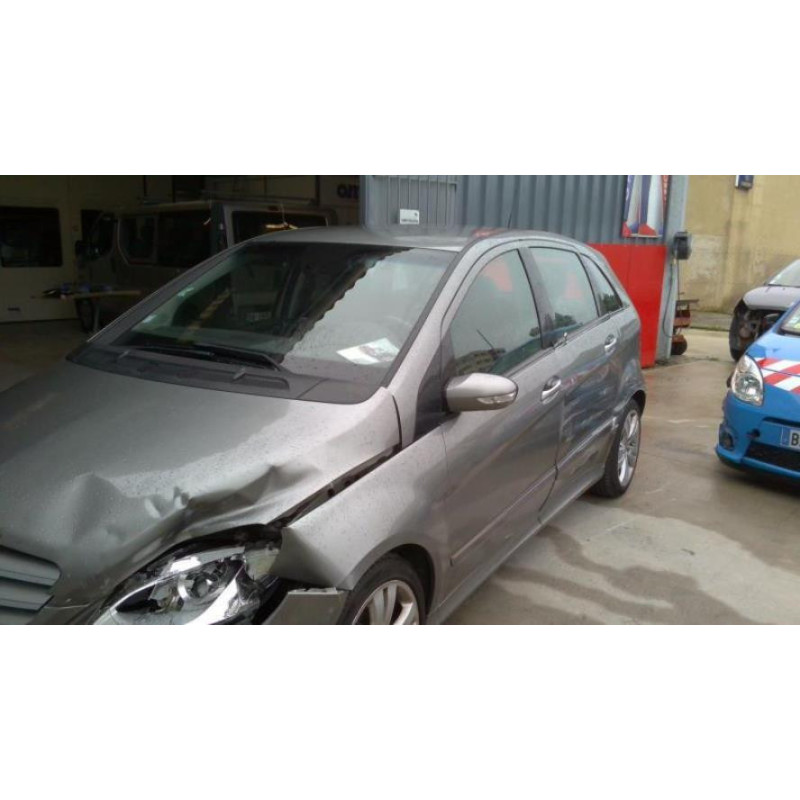 Autoradio d'origine MERCEDES CLASSE B 245 PHASE 1 d’occasion