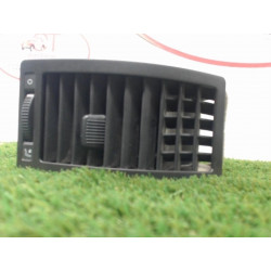 Aerateur tableau de bord avant gauche VOLKSWAGEN POLO IV (9N3) PHASE 2 d’occasion