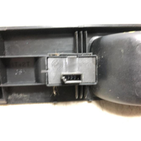Interrupteur de leve vitre avant droit CITROEN C8 d’occasion