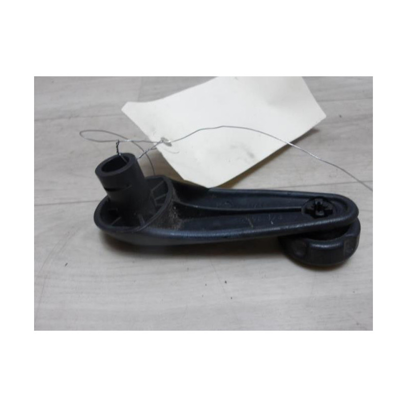 Manivelle de leve vitre TOYOTA COROLLA VERSO 2 PHASE 1 d’occasion