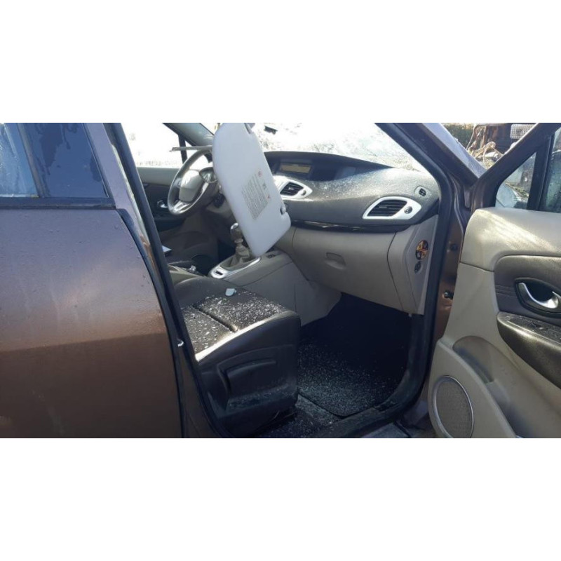 Feu arriere principal droit (feux) RENAULT SCENIC 3 PHASE 1 d’occasion