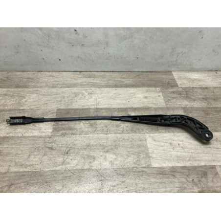 Bras essuie glace avant droit MERCEDES CLASSE B 245 PHASE 1 d’occasion