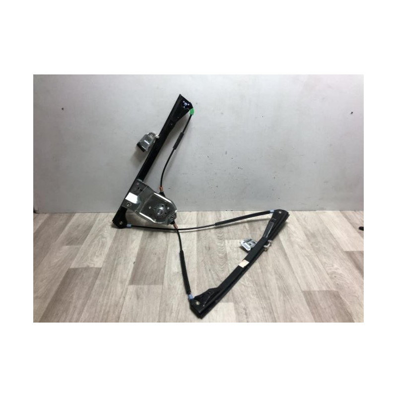 Leve vitre mecanique avant gauche VOLKSWAGEN POLO 3 PHASE 1 d’occasion