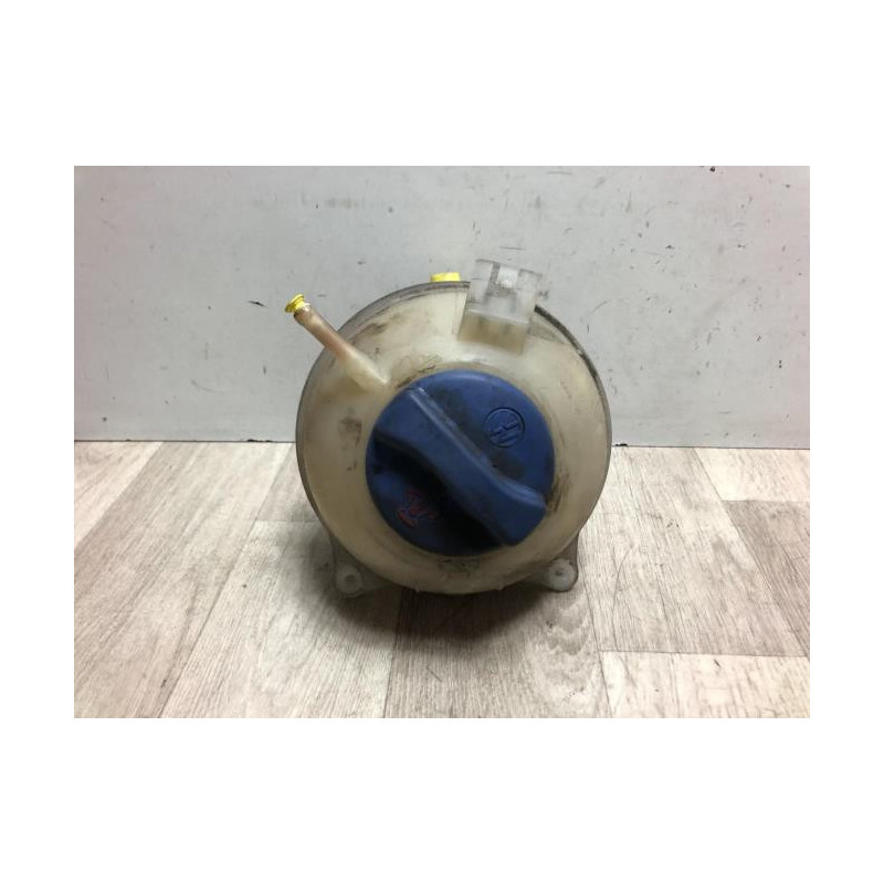 Vase d'expansion VOLKSWAGEN POLO 3 PHASE 1 d’occasion
