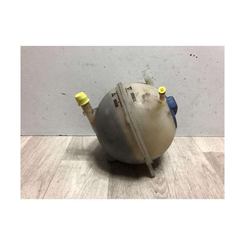 Vase d'expansion VOLKSWAGEN POLO 3 PHASE 1 d’occasion