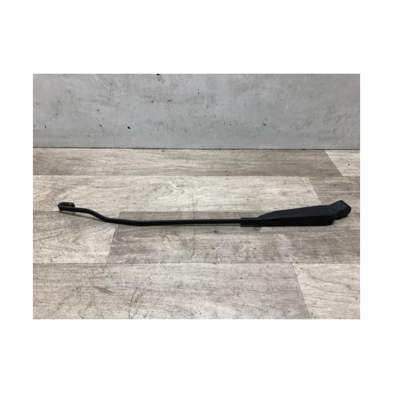 Bras essuie glace avant droit RENAULT CLIO 1 PHASE 3 d’occasion