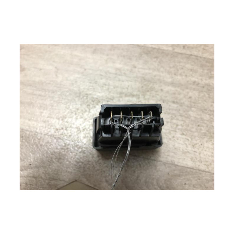 Bouton/Interrupteur RENAULT CLIO 1 PHASE 3 d’occasion