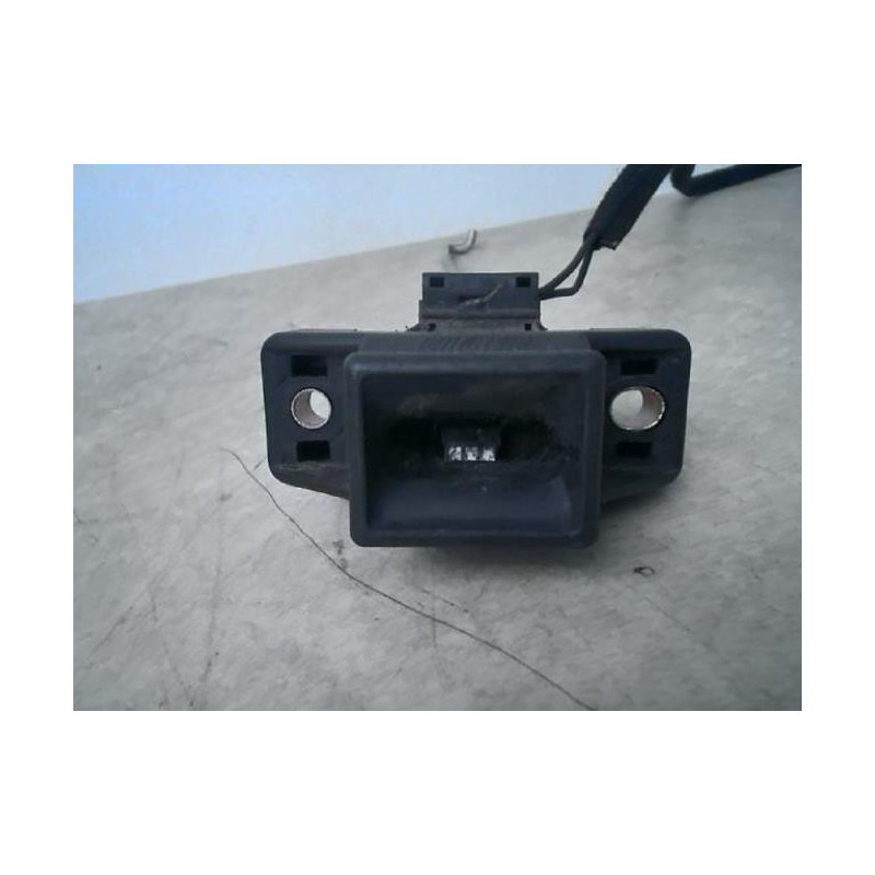 Serrure de hayon RENAULT CLIO 2 PHASE 2 d’occasion