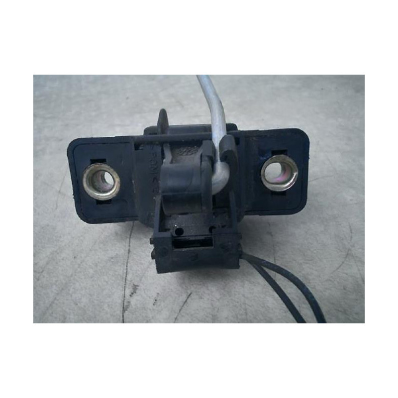 Serrure de hayon RENAULT CLIO 2 PHASE 2 d’occasion