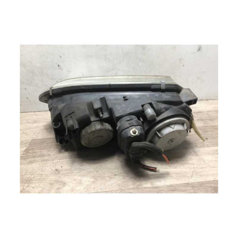 Optique avant principal droit (feux)(phare) RENAULT SAFRANE PHASE 1 d’occasion
