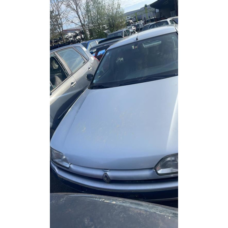 Optique avant principal droit (feux)(phare) RENAULT SAFRANE PHASE 1 d’occasion