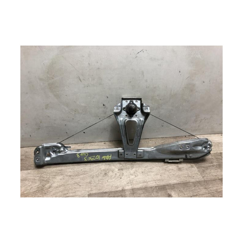 Leve vitre mecanique arriere gauche RENAULT CLIO 3 PHASE 1 d’occasion