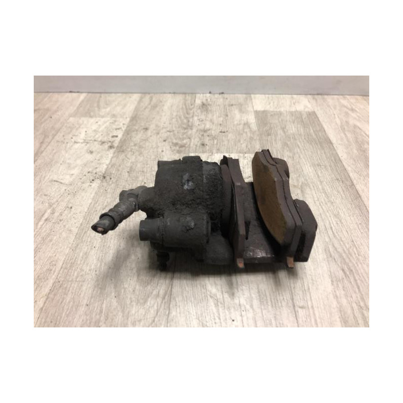 Etrier avant gauche (freinage) VOLKSWAGEN POLO 3 PHASE 1 d’occasion