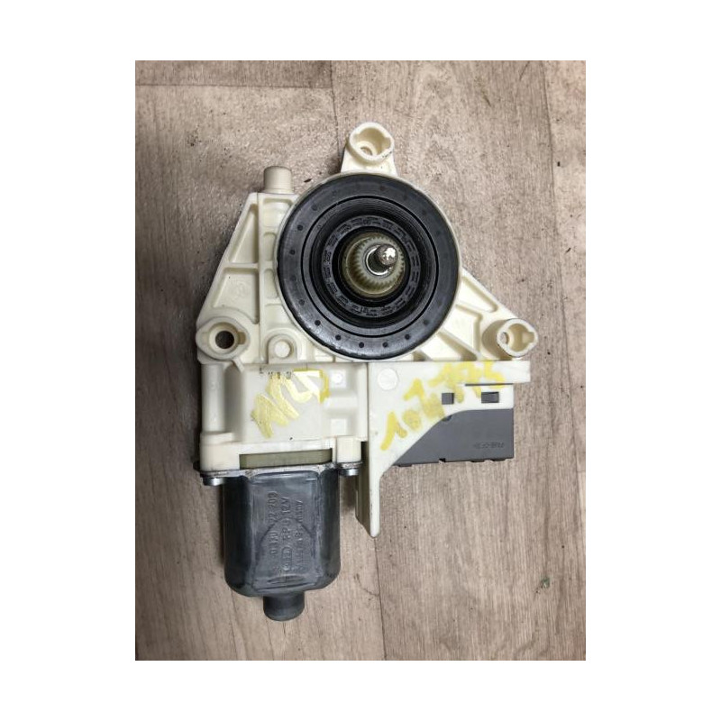Moteur leve vitre arriere droit PEUGEOT 407 PHASE 1 d’occasion