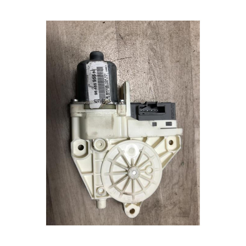 Moteur leve vitre arriere droit PEUGEOT 407 PHASE 1 d’occasion