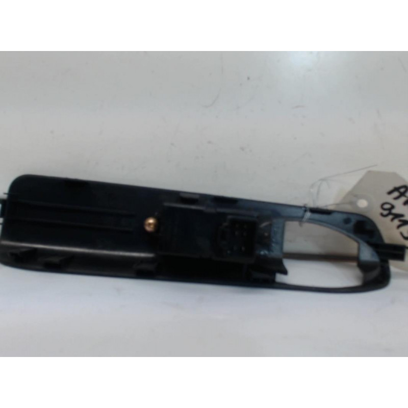 Interrupteur de leve vitre arriere droit DAEWOO REZZO PHASE 1 d’occasion