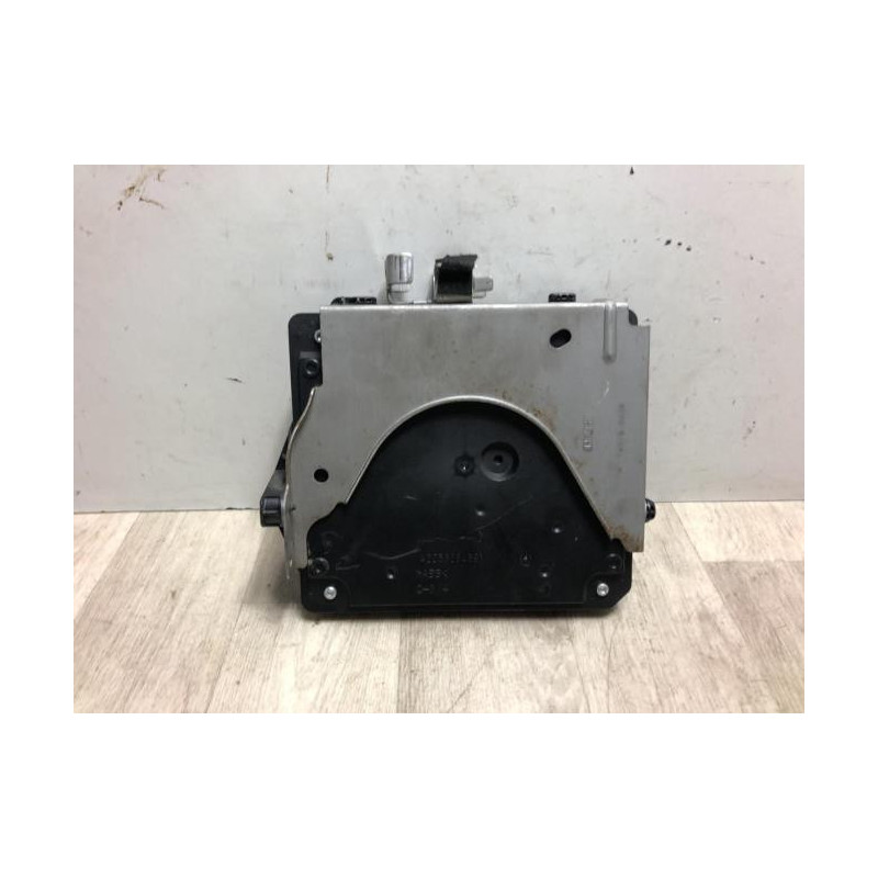 Boitier servitude moteur (BSM) RENAULT GRAND SCENIC 3 PHASE 1 d’occasion