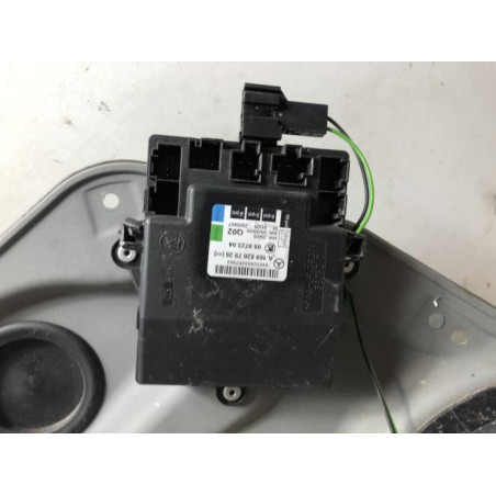 Mecanisme de leve vitre electrique avant gauche MERCEDES CLASSE B 245 PHASE 1 d’occasion