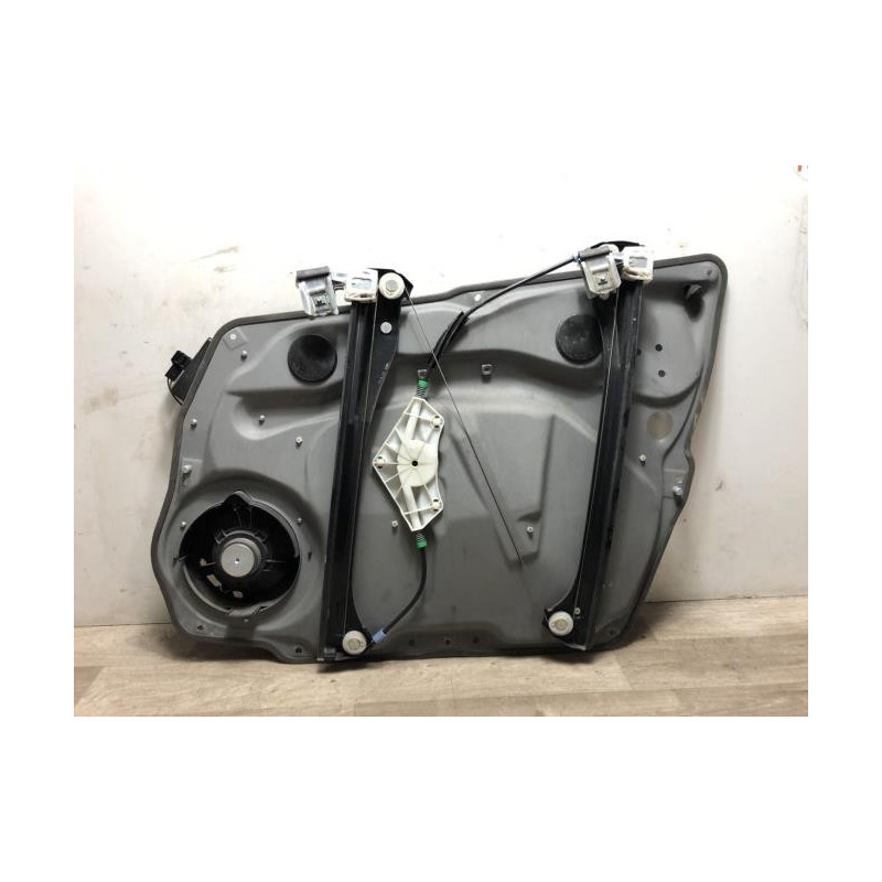 Mecanisme de leve vitre electrique avant gauche MERCEDES CLASSE B 245 PHASE 1 d’occasion