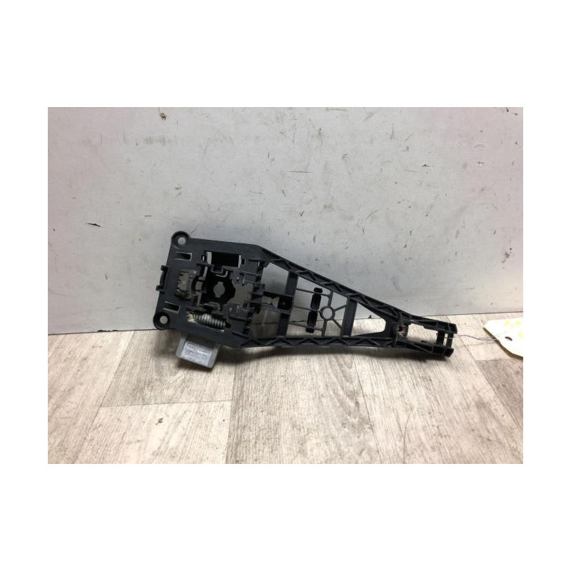 Support poignee porte avant gauche OPEL CORSA D PHASE 1 d’occasion
