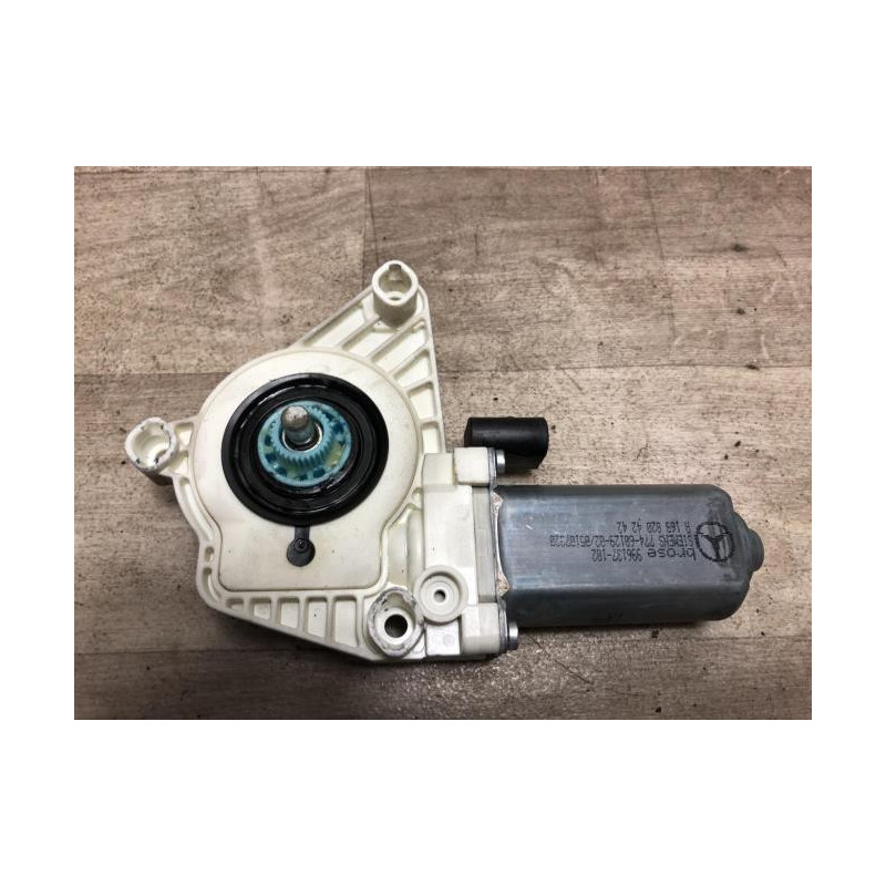 Moteur leve vitre avant droit MERCEDES CLASSE B 245 PHASE 1 d’occasion