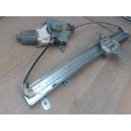 Leve vitre electrique avant droit NISSAN MICRA III d’occasion