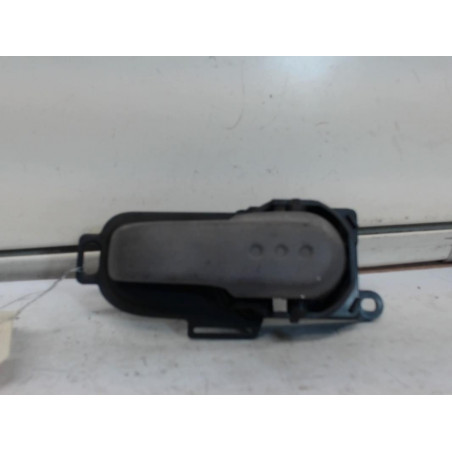 Poignee interieur avant droit NISSAN MICRA III d’occasion
