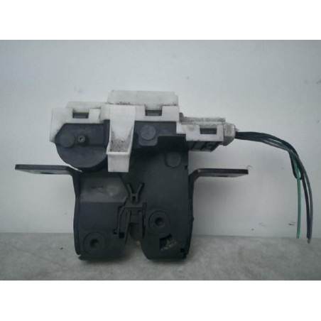 Serrure de hayon RENAULT CLIO 2 PHASE 1 d’occasion