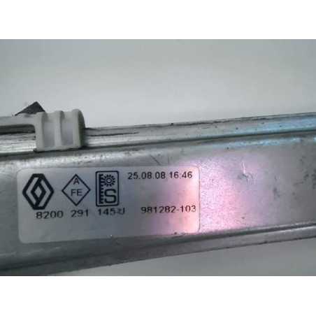 Mecanisme de leve vitre electrique avant gauche RENAULT CLIO 3 PHASE 1 d’occasion