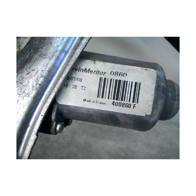 Mecanisme de leve vitre electrique avant gauche RENAULT CLIO 3 PHASE 1 d’occasion