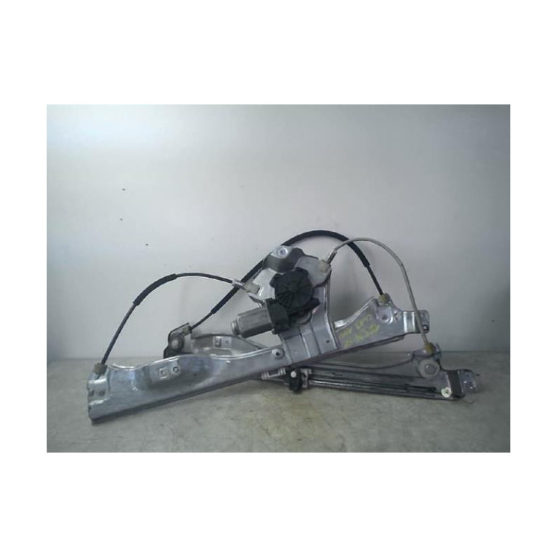 Mecanisme de leve vitre electrique avant gauche RENAULT CLIO 3 PHASE 1 d’occasion