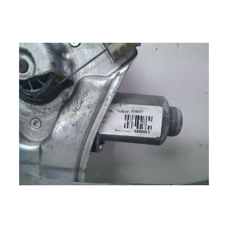 Mecanisme de leve vitre electrique avant gauche RENAULT CLIO 3 PHASE 1 d’occasion